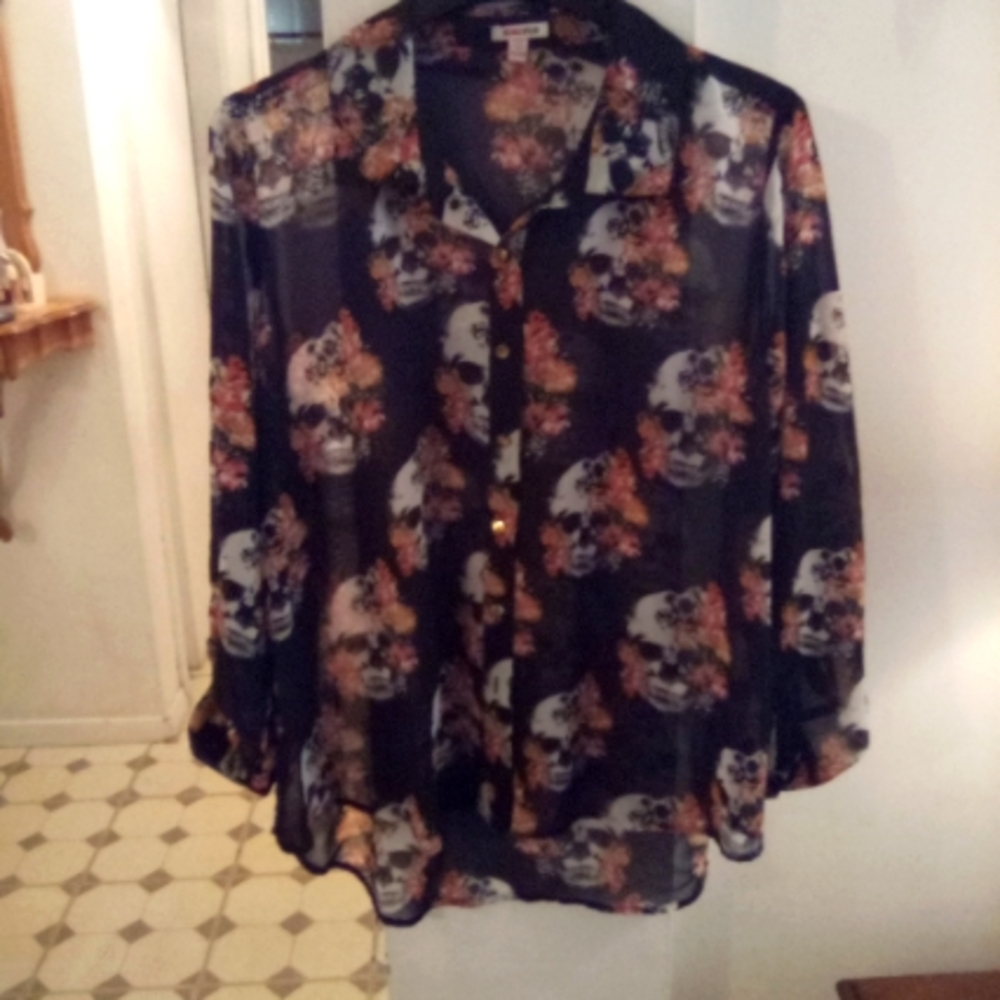 BONGO PLUS BLOUSE WOMANS 2XL FLORAL SKULL PRINT 🌺☠️